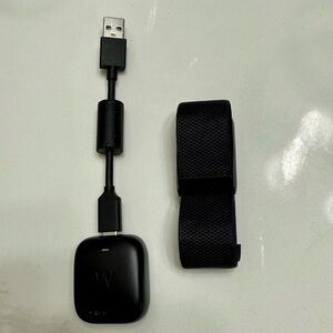 Whoop 4.0 Fitness Tracker with USB Charger Black Men’s Women’s Health Activity